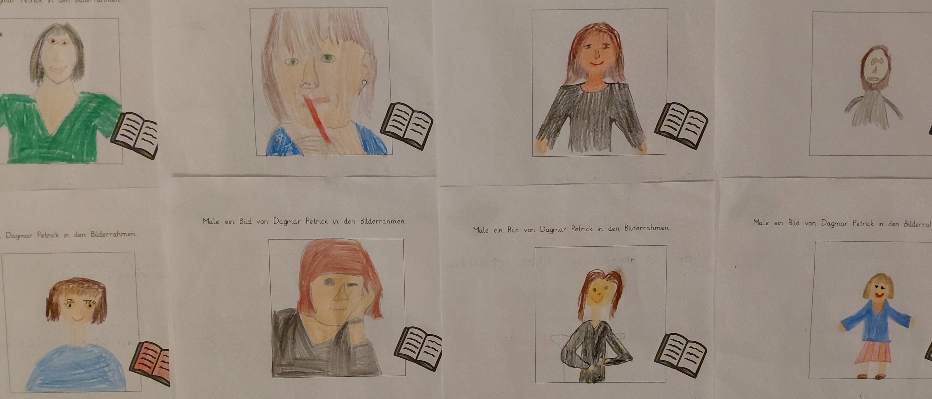 ©Schüer:innen der GS Haslach selbstgemalte Porträts von mir